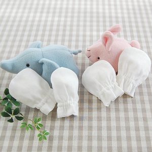 赤ちゃんとミトン Mamys Coco助産院